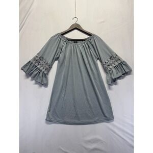 WinWin Off The Shoulder Tunic Top Women S/M Gray Ruffle Bell Sleeve Crochet Lace